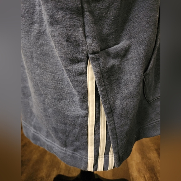 Preowned Adidas size‎ medium tshirt hoodie - Picture 4 of 6